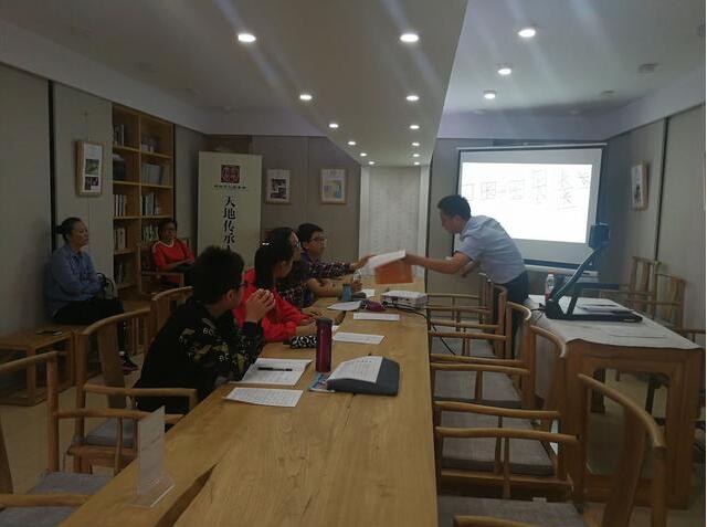2017年12月朱春晖老师讲授成人练字培训