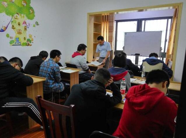10月4,5日朱春晖老师在长沙讲授练字一日班课程